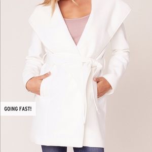 JACK - BB Dakota Take Cover Hooded Wrap